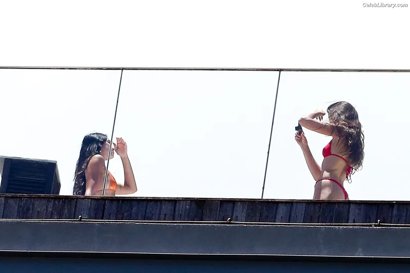 Dua Lipa photo 17 of 7804