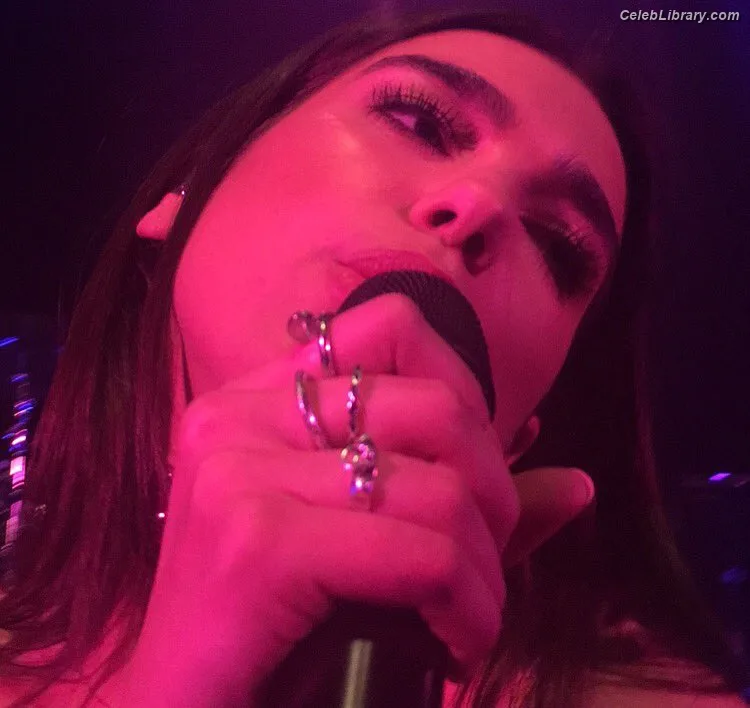 Dua Lipa photo 22 of 7804