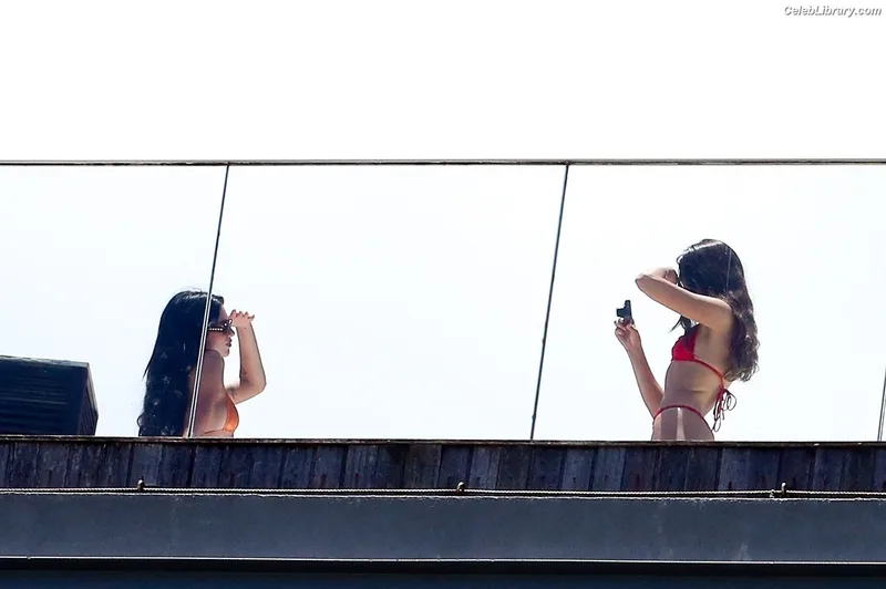 Dua Lipa photo 6 of 7804