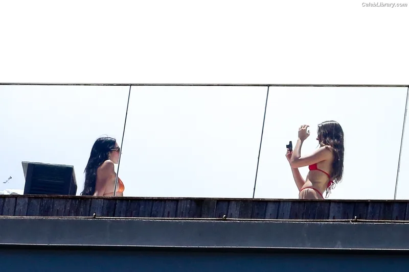 Dua Lipa photo 14 of 7804