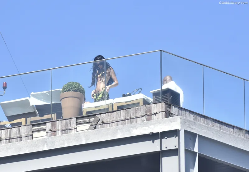 Dua Lipa photo 2 of 7804