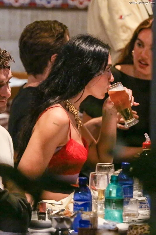 Dua Lipa photo 5 of 7804