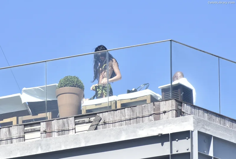 Dua Lipa photo 12 of 7804