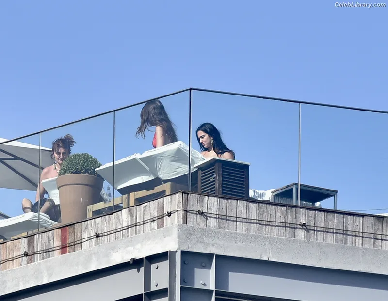 Dua Lipa photo 18 of 7804