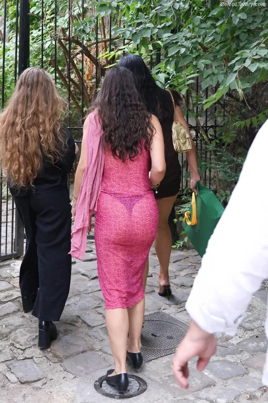 Dua Lipa photo 24 of 7804
