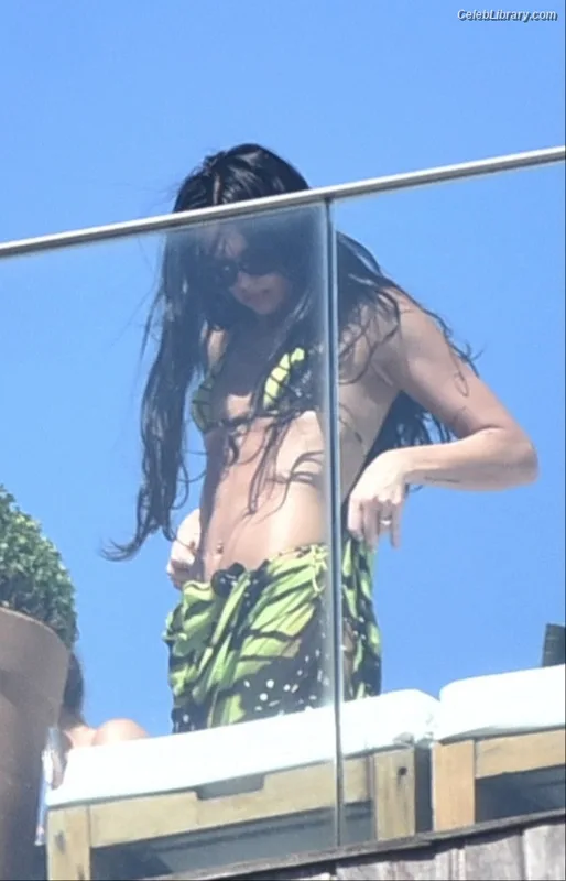 Dua Lipa photo 21 of 7804
