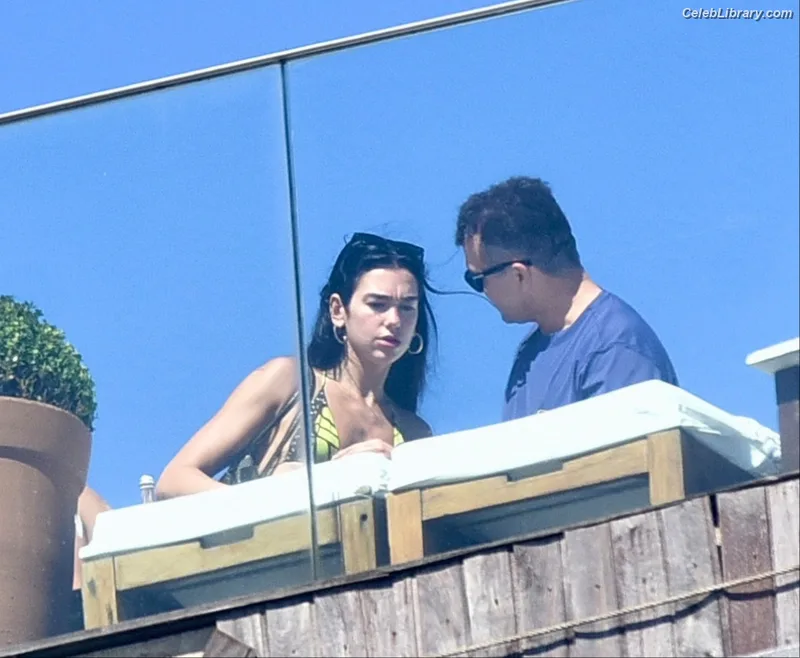 Dua Lipa photo 5 of 7804