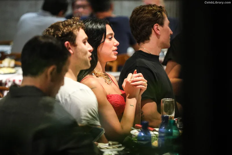 Dua Lipa photo 13 of 7804