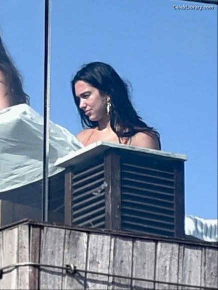 Dua Lipa photo 9 of 7804
