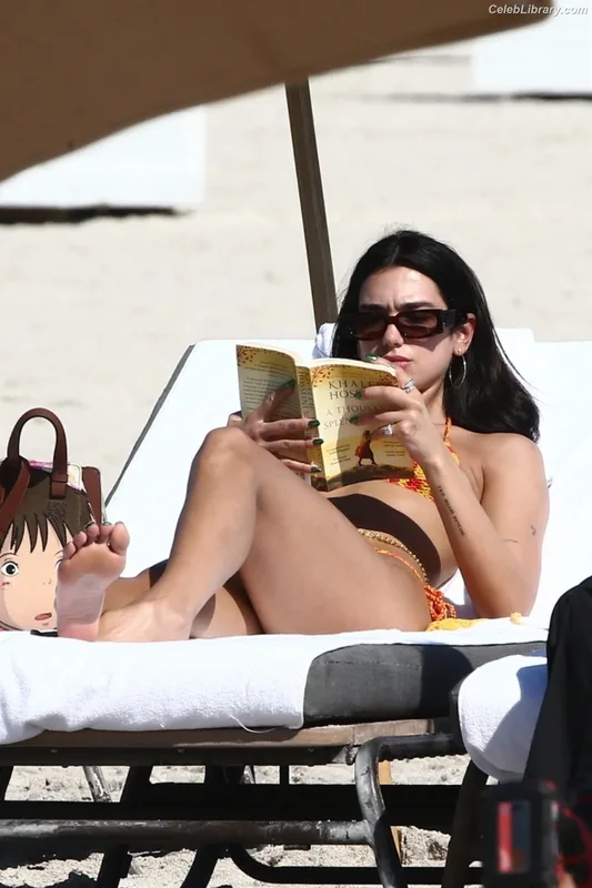 Dua Lipa photo 6 of 7804