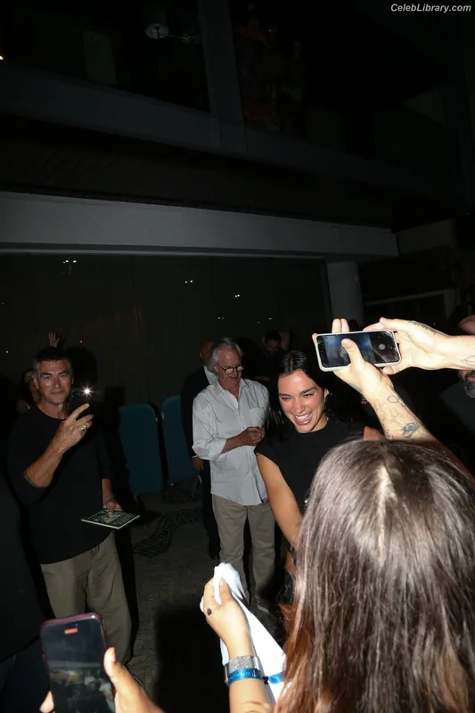 Dua Lipa photo 12 of 7804