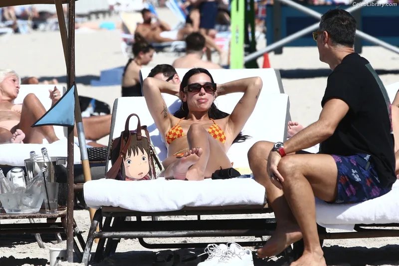 Dua Lipa photo 15 of 7804