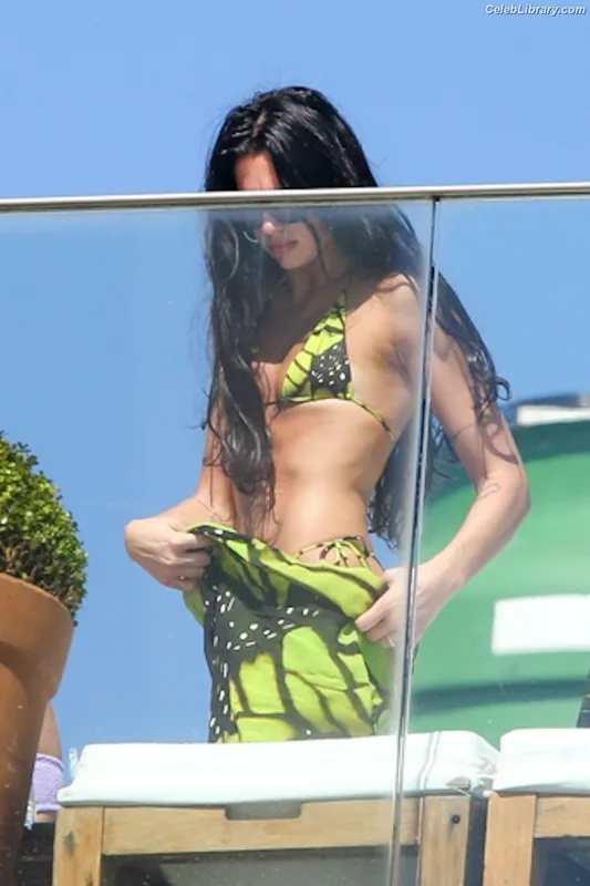 Dua Lipa photo 23 of 7804