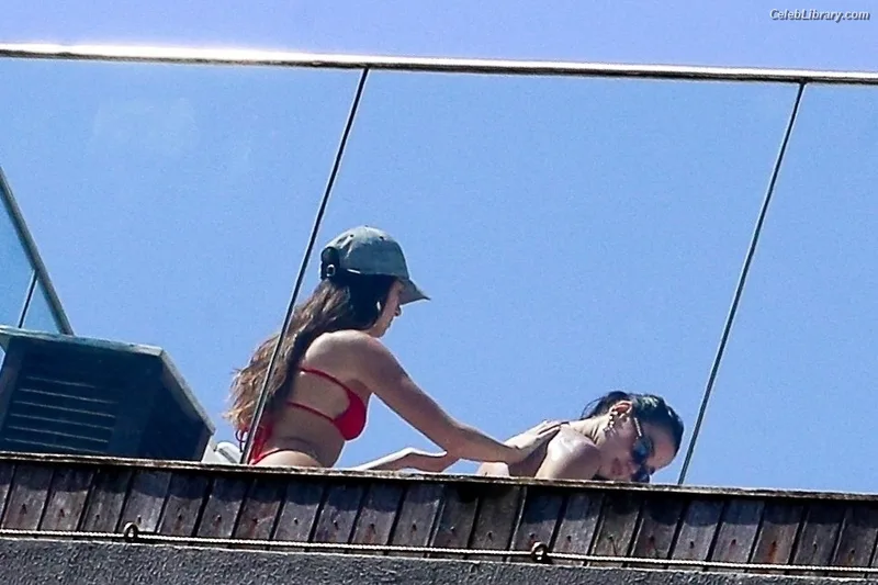 Dua Lipa photo 24 of 7804
