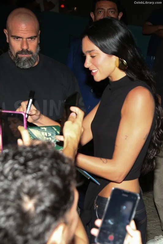 Dua Lipa photo 12 of 7804