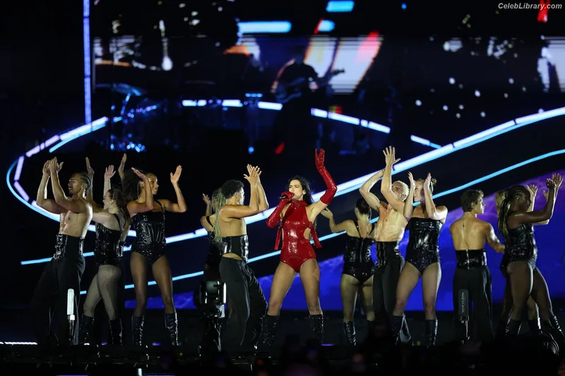 Dua Lipa photo 24 of 7804