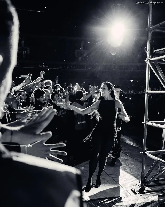 Dua Lipa photo 9 of 7804