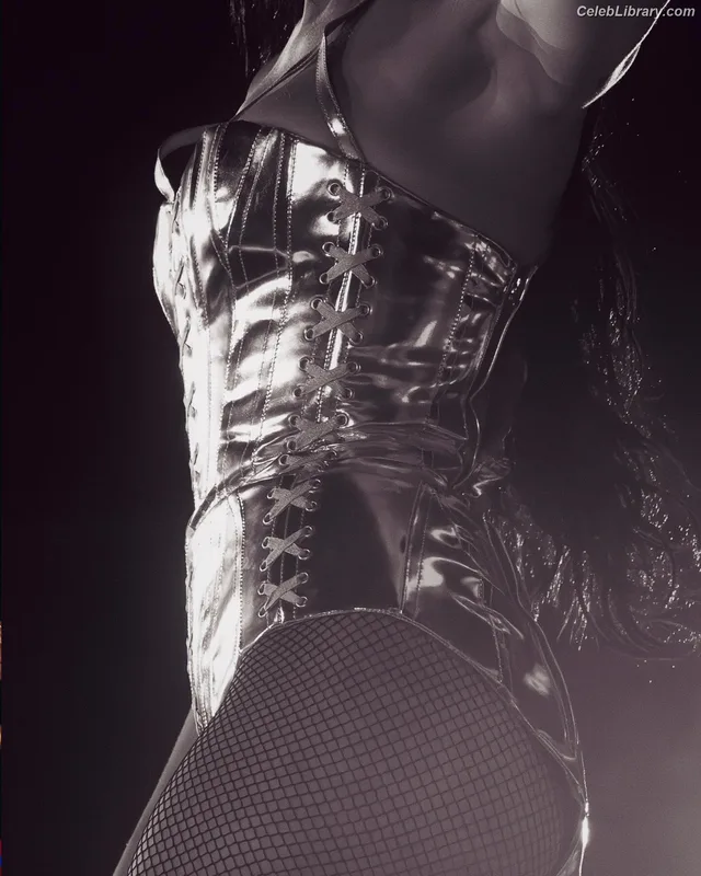 Dua Lipa photo 21 of 7804