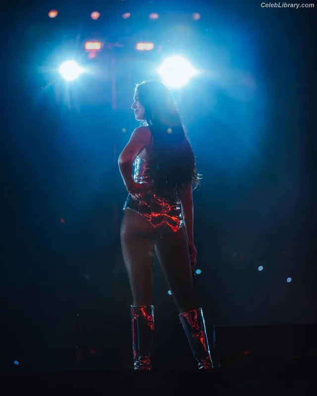 Dua Lipa photo 24 of 7804