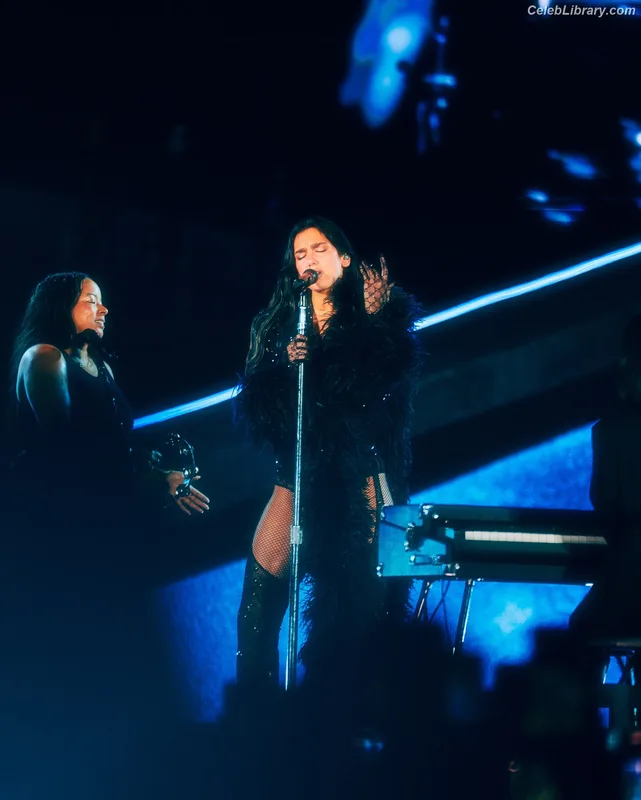 Dua Lipa photo 13 of 7804