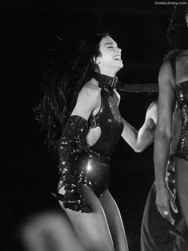Dua Lipa photo 13 of 7804