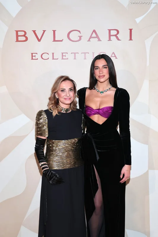 Dua Lipa photo 22 of 7804