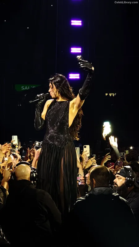 Dua Lipa photo 22 of 7804