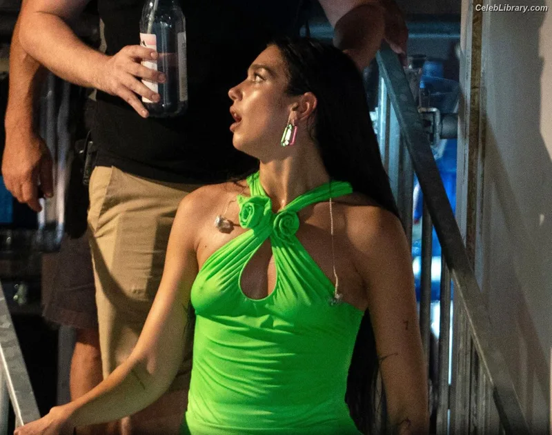Dua Lipa photo 23 of 7804