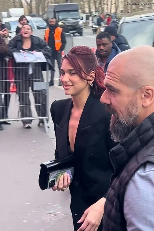 Dua Lipa photo 12 of 7804