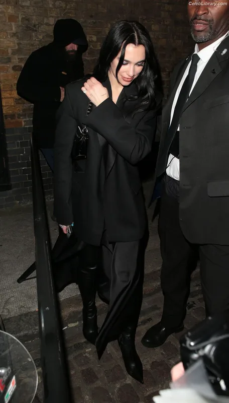 Dua Lipa photo 18 of 7804