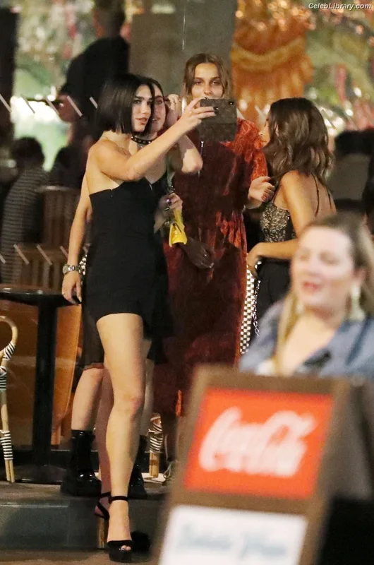 Dua Lipa photo 19 of 7804