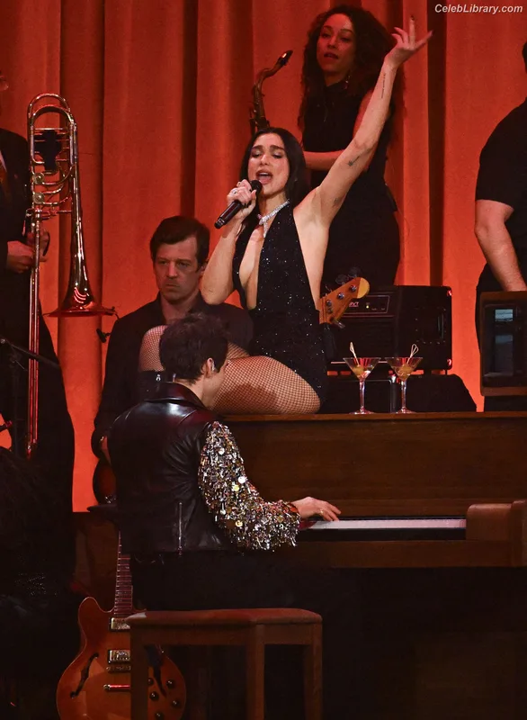 Dua Lipa photo 5 of 7804