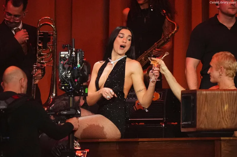 Dua Lipa photo 24 of 7804