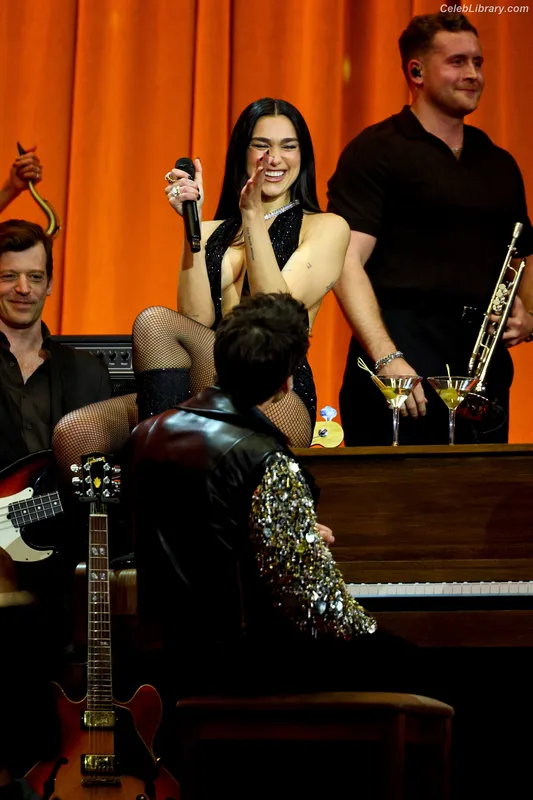 Dua Lipa photo 18 of 7804