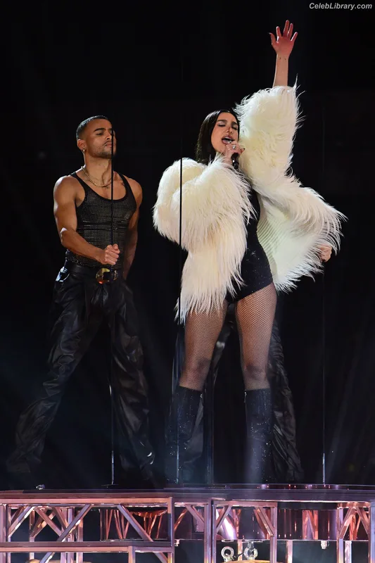 Dua Lipa photo 16 of 7804