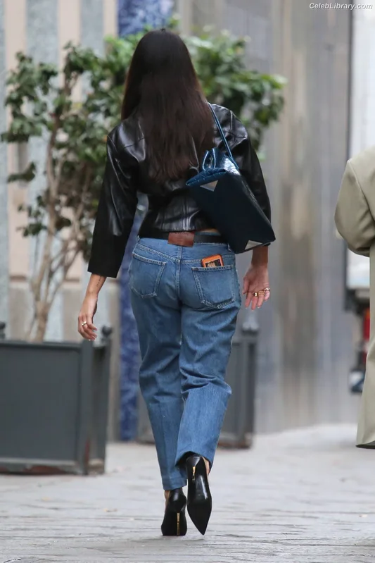 Dua Lipa photo 20 of 7804
