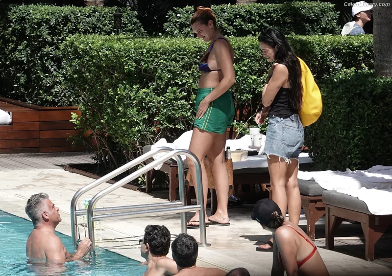 Dua Lipa photo 3 of 7804