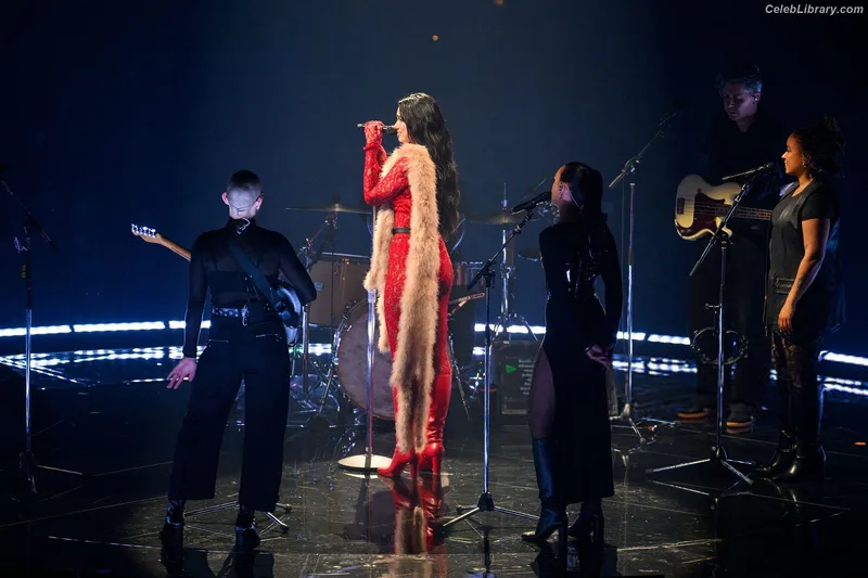 Dua Lipa photo 6 of 7804