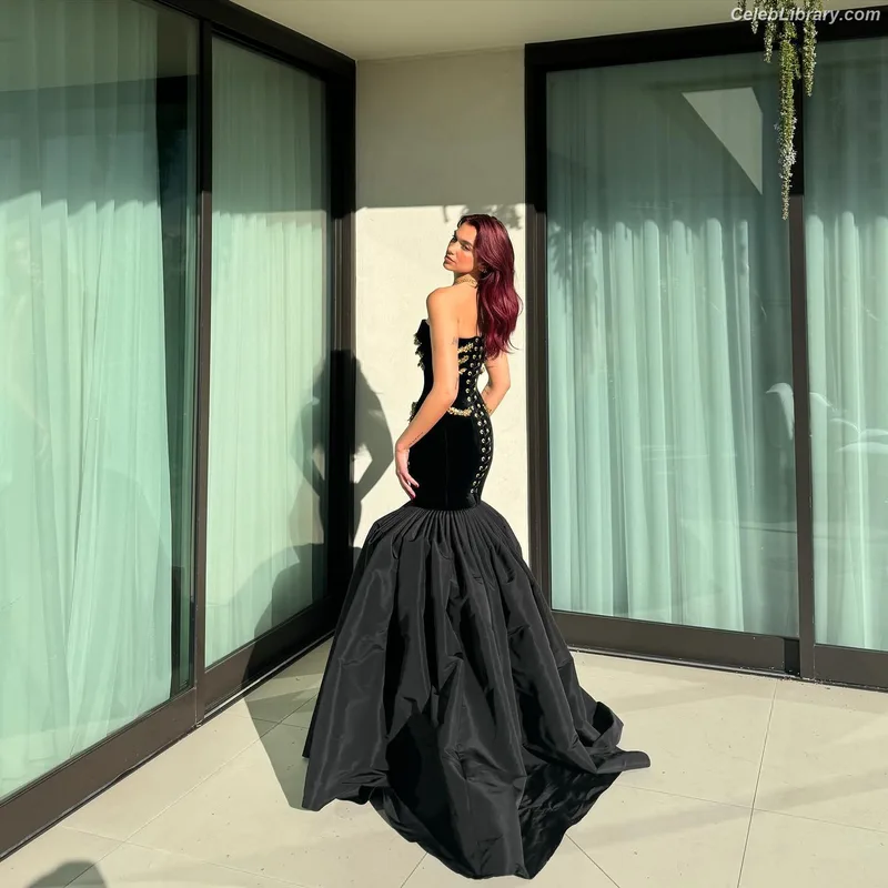 Dua Lipa photo 7 of 7804