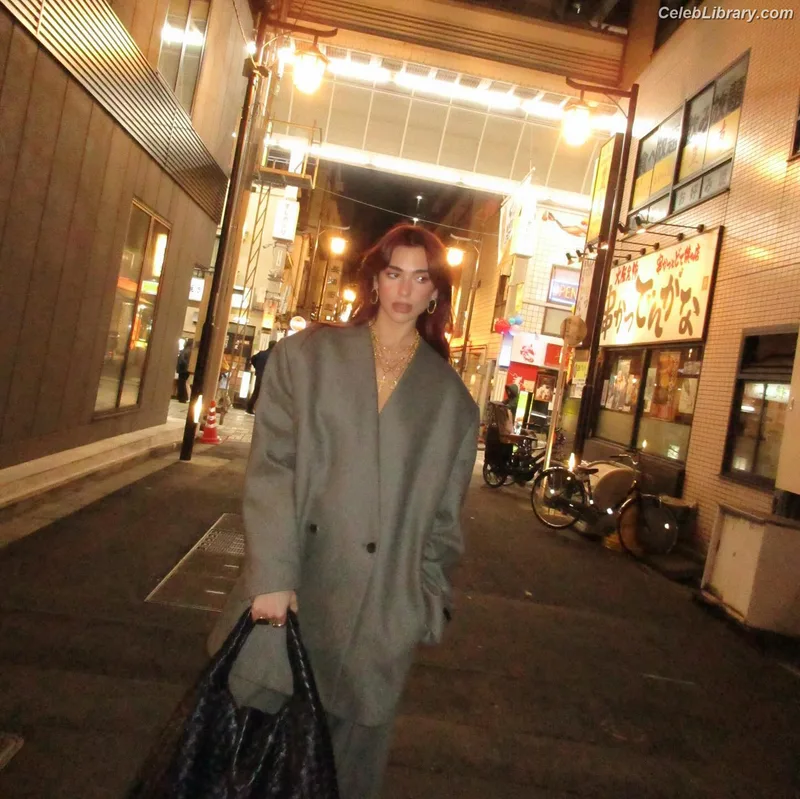 Dua Lipa photo 23 of 7804