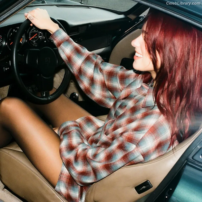 Dua Lipa photo 18 of 7804