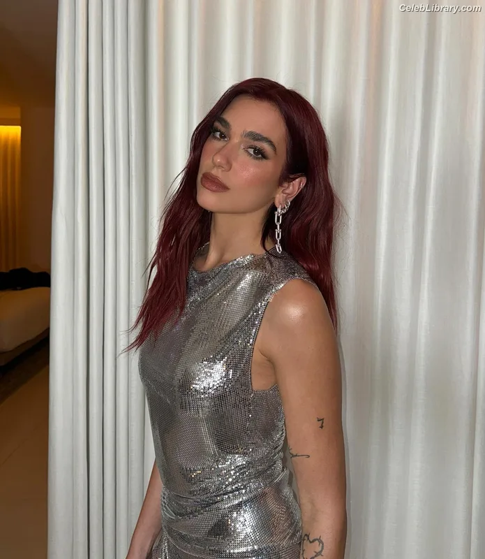 Dua Lipa photo 13 of 7804