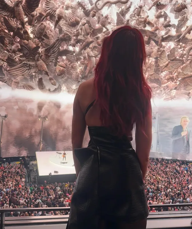 Dua Lipa photo 19 of 7804