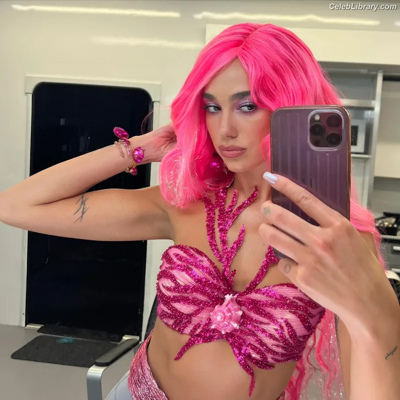 Dua Lipa photo 22 of 7804