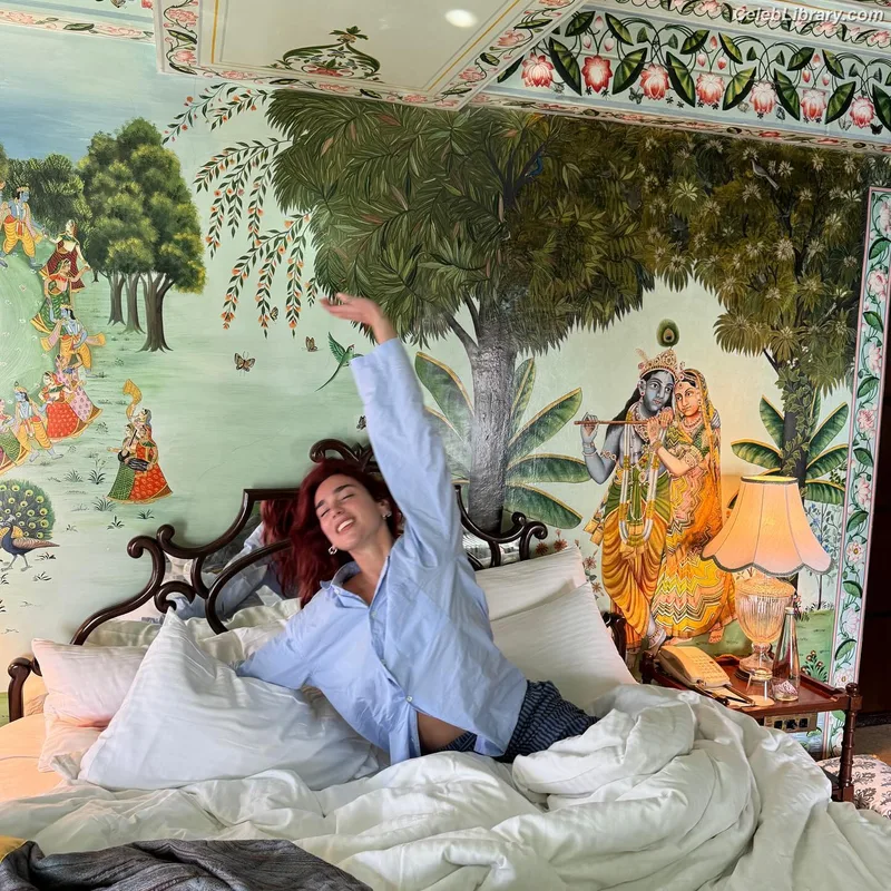 Dua Lipa photo 5 of 7804