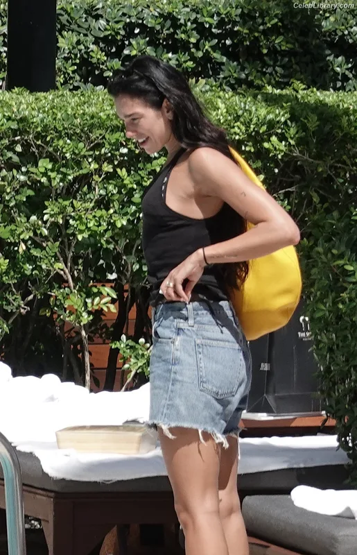 Dua Lipa photo 17 of 7804