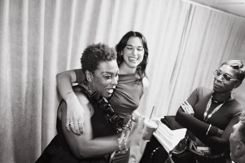 Dua Lipa photo 18 of 7804