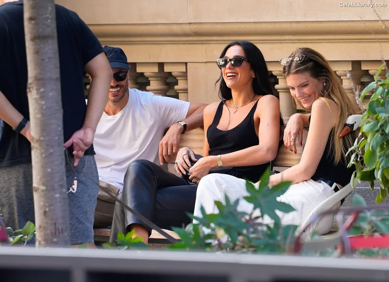 Dua Lipa photo 5 of 7804
