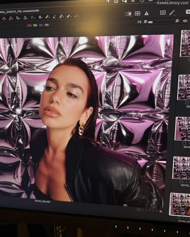 Dua Lipa photo 12 of 7804