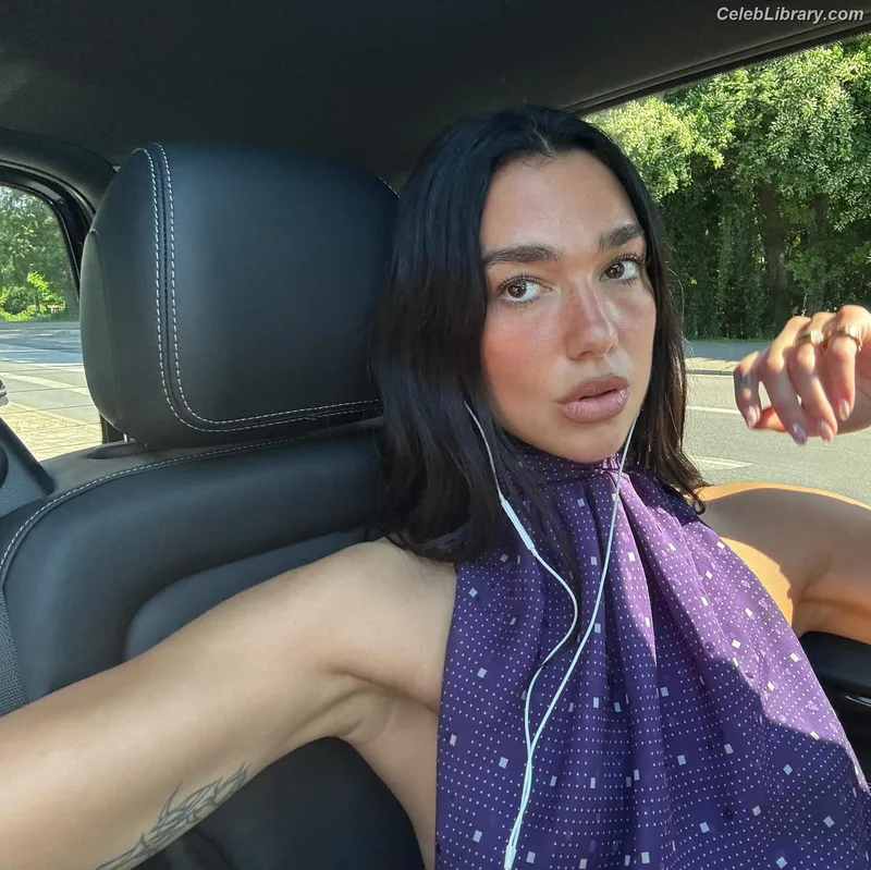 Dua Lipa photo 24 of 7804
